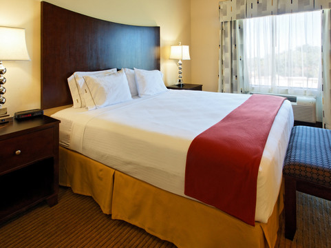 Holiday Inn Express & Suites Cleburne By IHG主图
