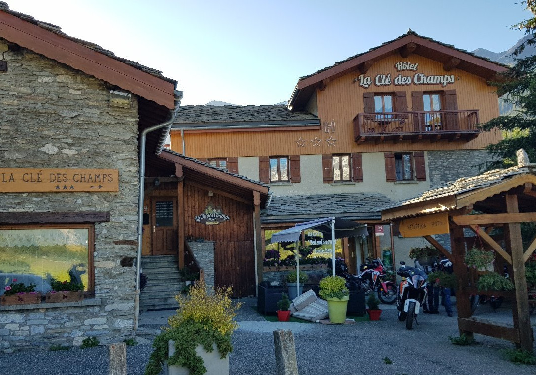 Hotel La Cle des Champs主图