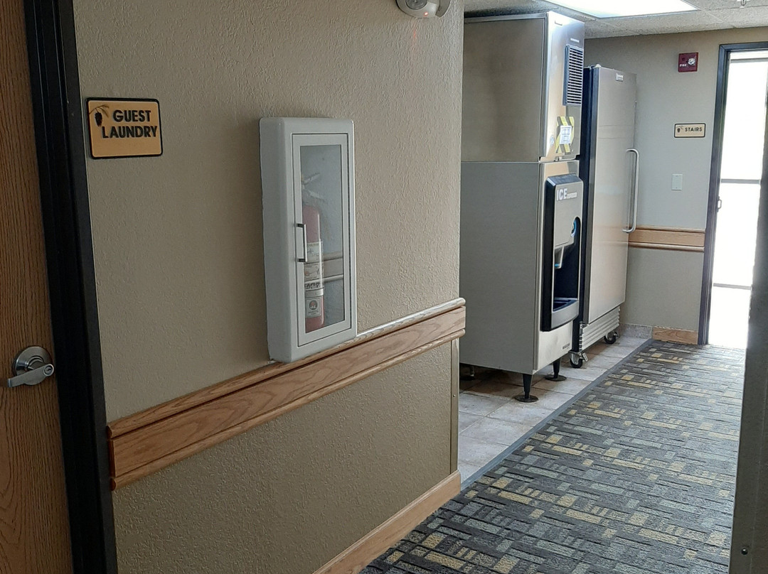 Black Beach Inn Silver Bay主图