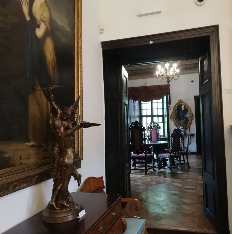 Oporów Castle Museum景点图片