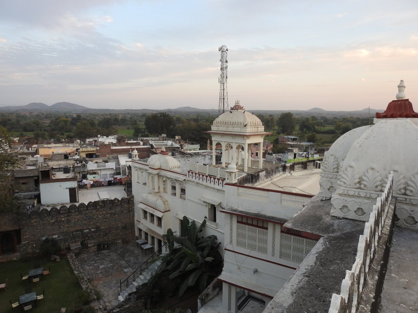 Darbargadh Poshina-浴室