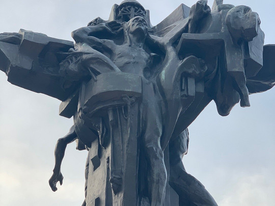 The King George IV Monument-当莱瑞必去景点