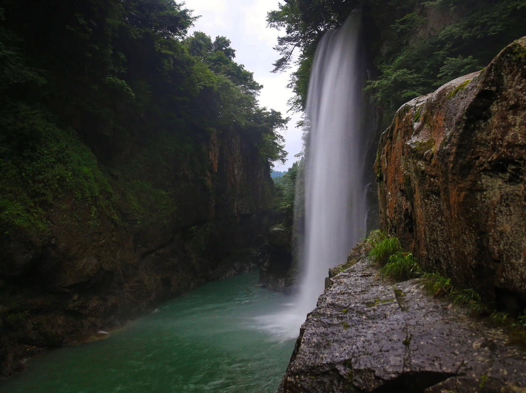 Watagataki Falls景点图片