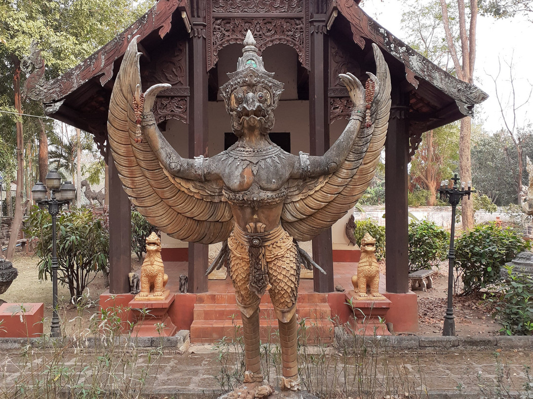 Wat Chang Kham-Nong Phueng必去景点