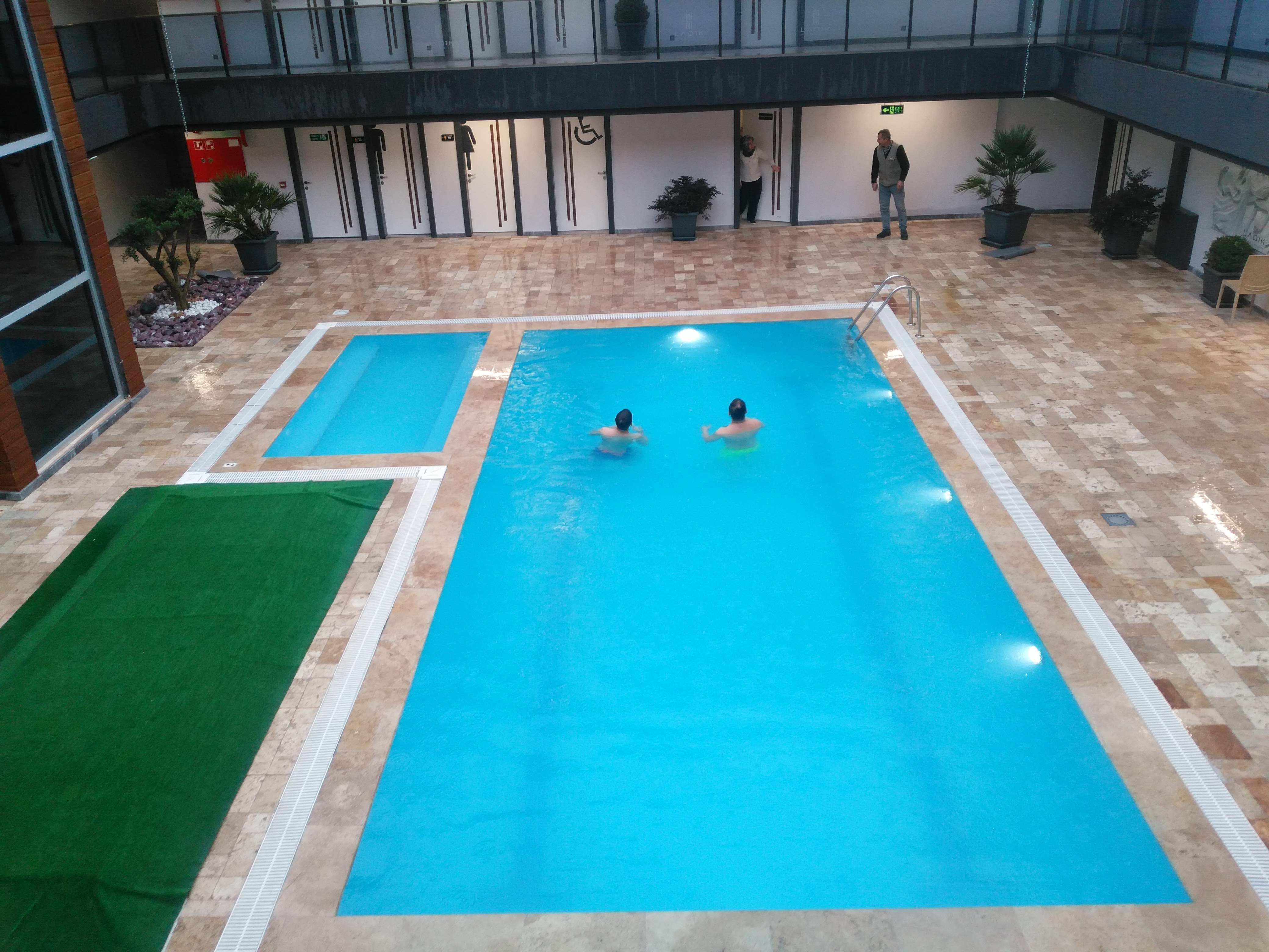 Ladik Hotel-泳池