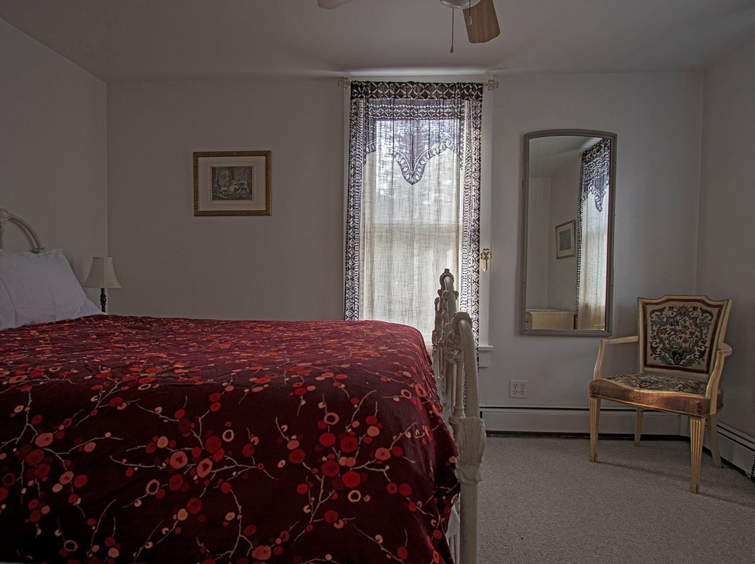 The Woodbine Inn主图