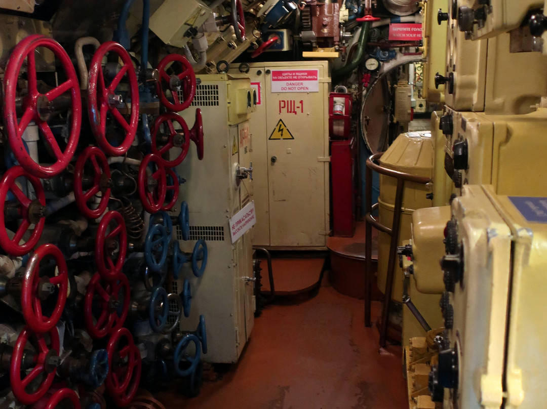 B-413 Submarine Museum景点图片