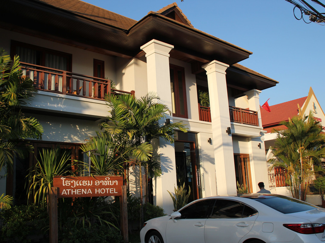 雅典娜饭店主图