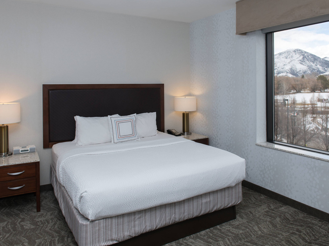 SpringHill Suites by Marriott Logan主图