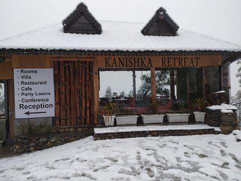 堪尼加度假酒店主图