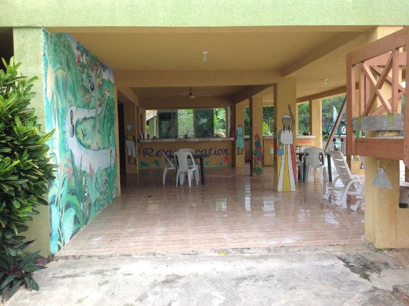 LeMer Guesthouse & Villa