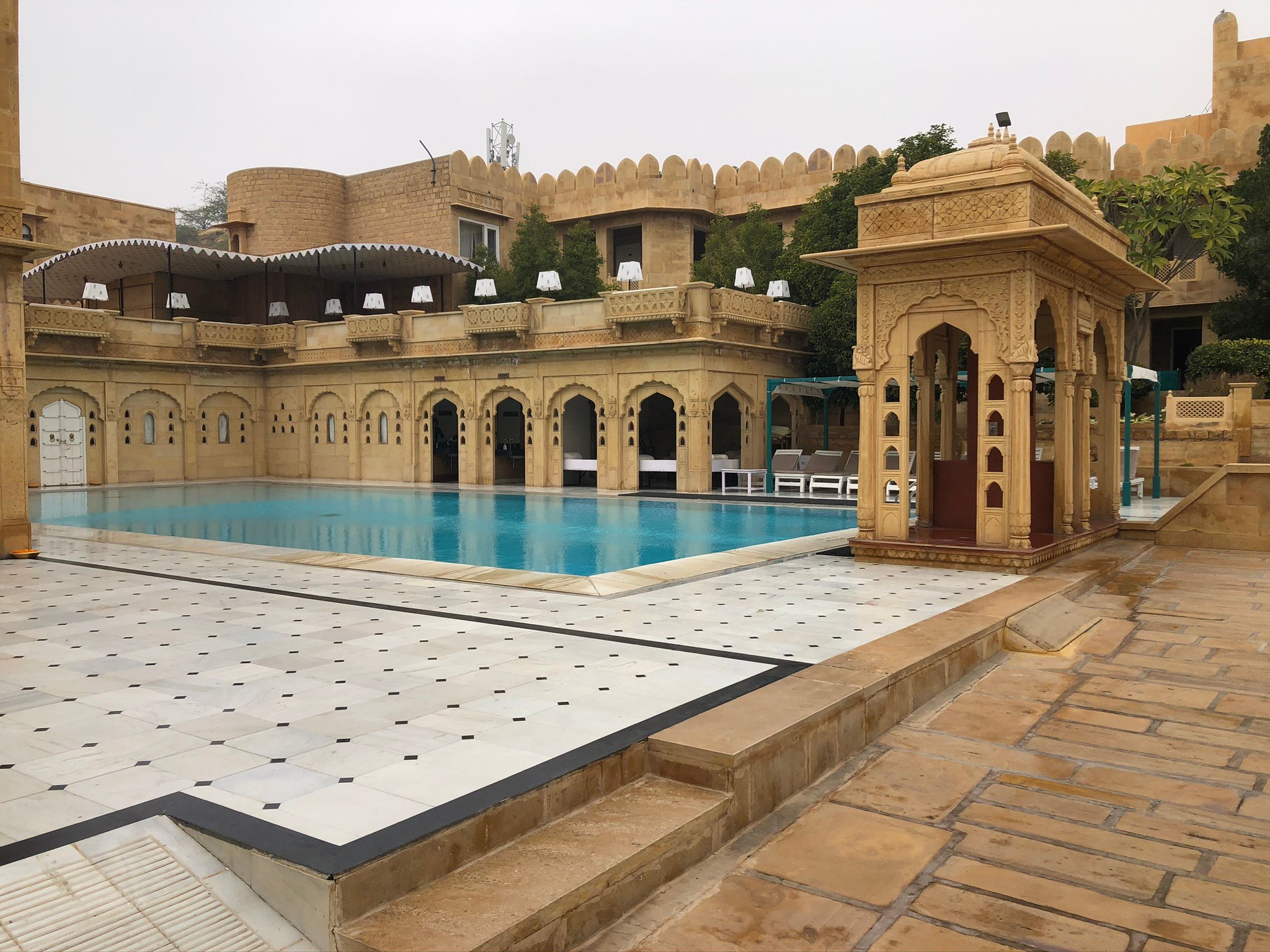 Rang Mahal Jaisalmer-泳池