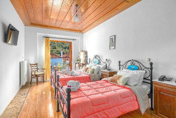 Paraliako Hotel Kyparissi主图