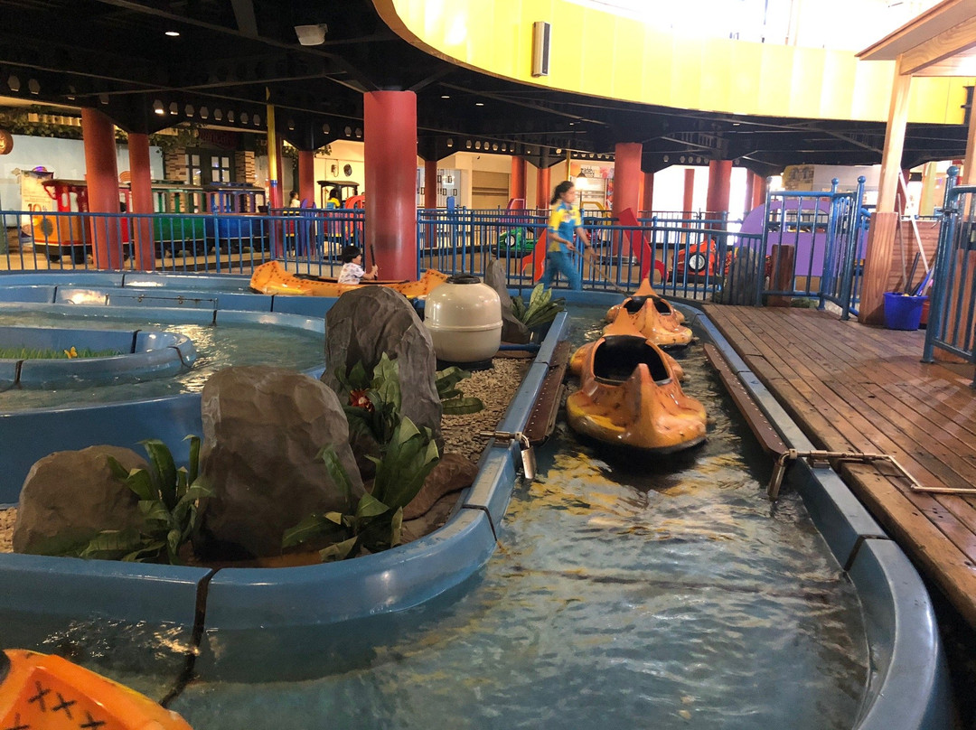 Funworld Nagoya Citywalk Batam景点图片