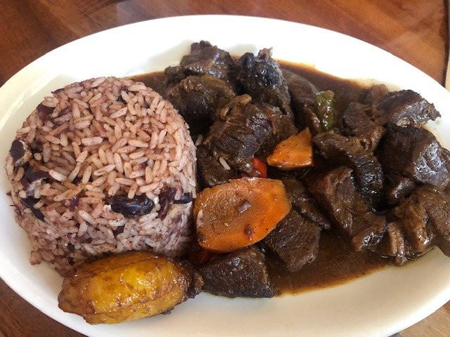 Carol City餐馆和美食-Lorna's Caribbean & American Grille