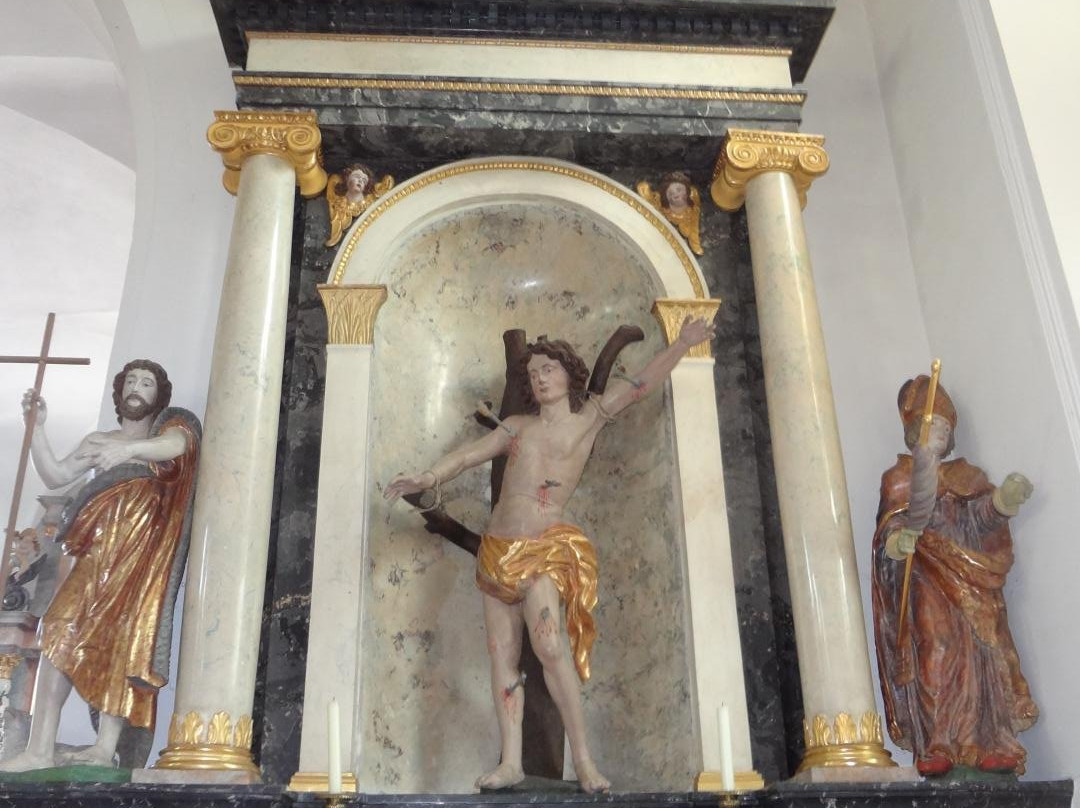 Kirche St. Laurentius-Rodersdorf必去景点