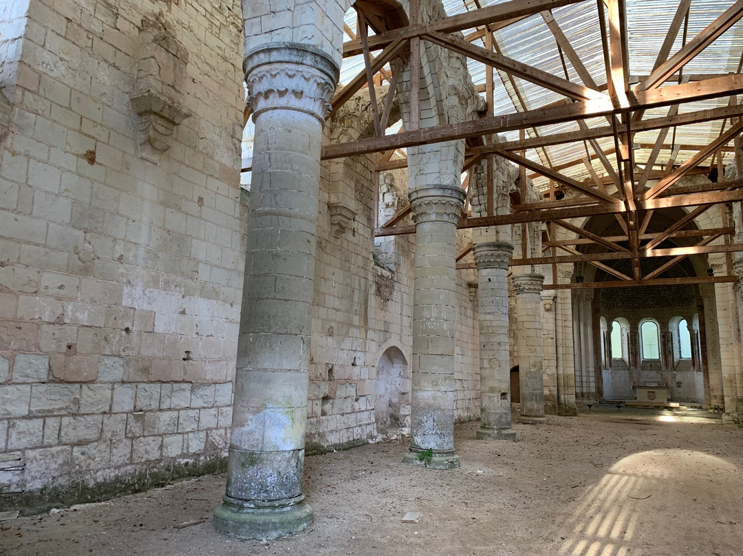Ancienne abbaye Notre-Dame d'Aigues-Vives-Faverolles-sur-Cher必去景点