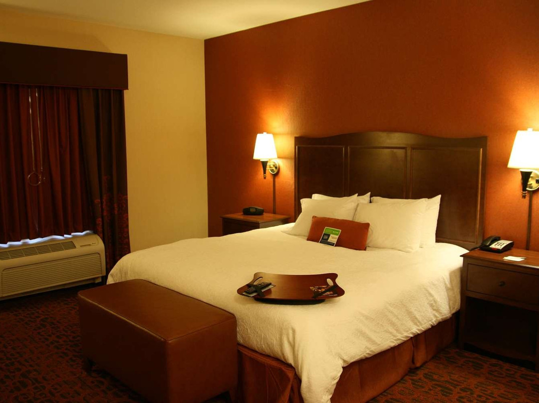 Hampton Inn & Suites New Castle主图