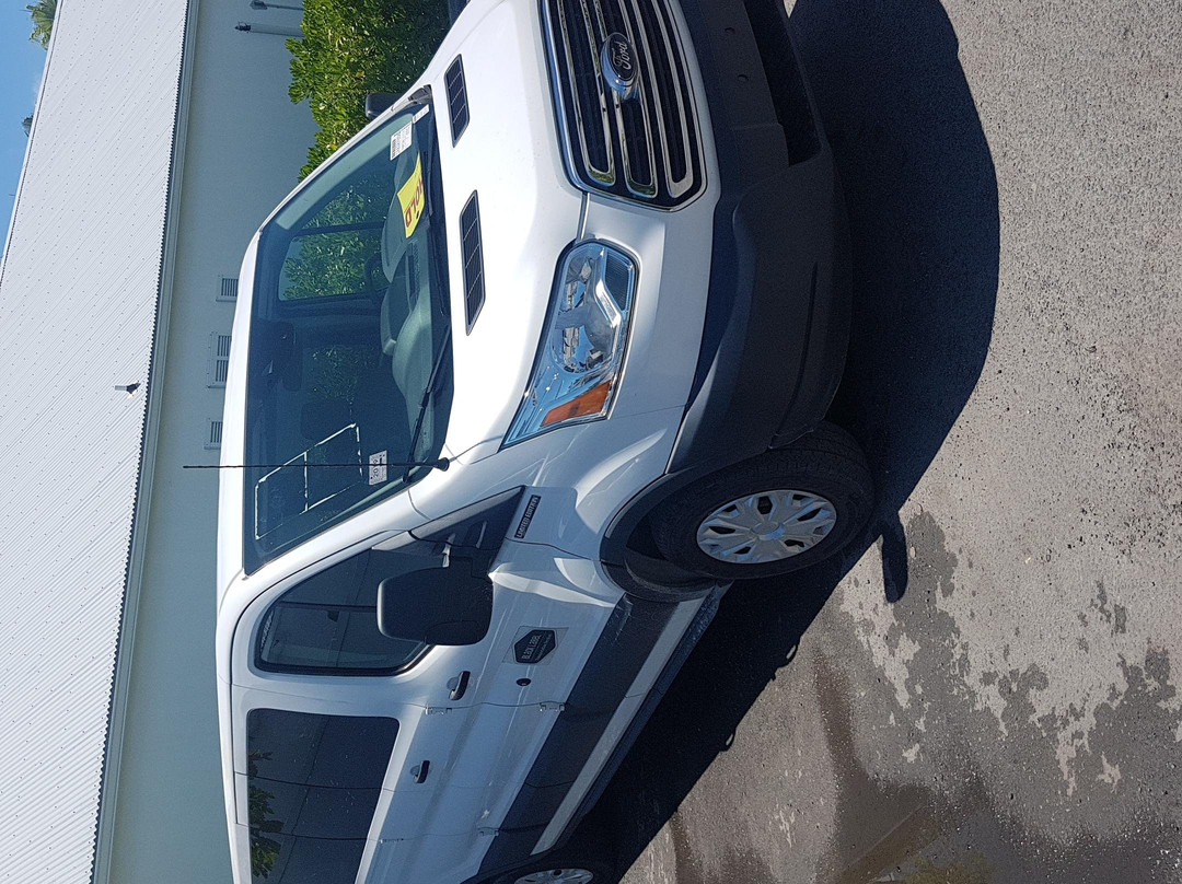 Black Label Transportation Services-普罗维登西亚莱斯必去景点