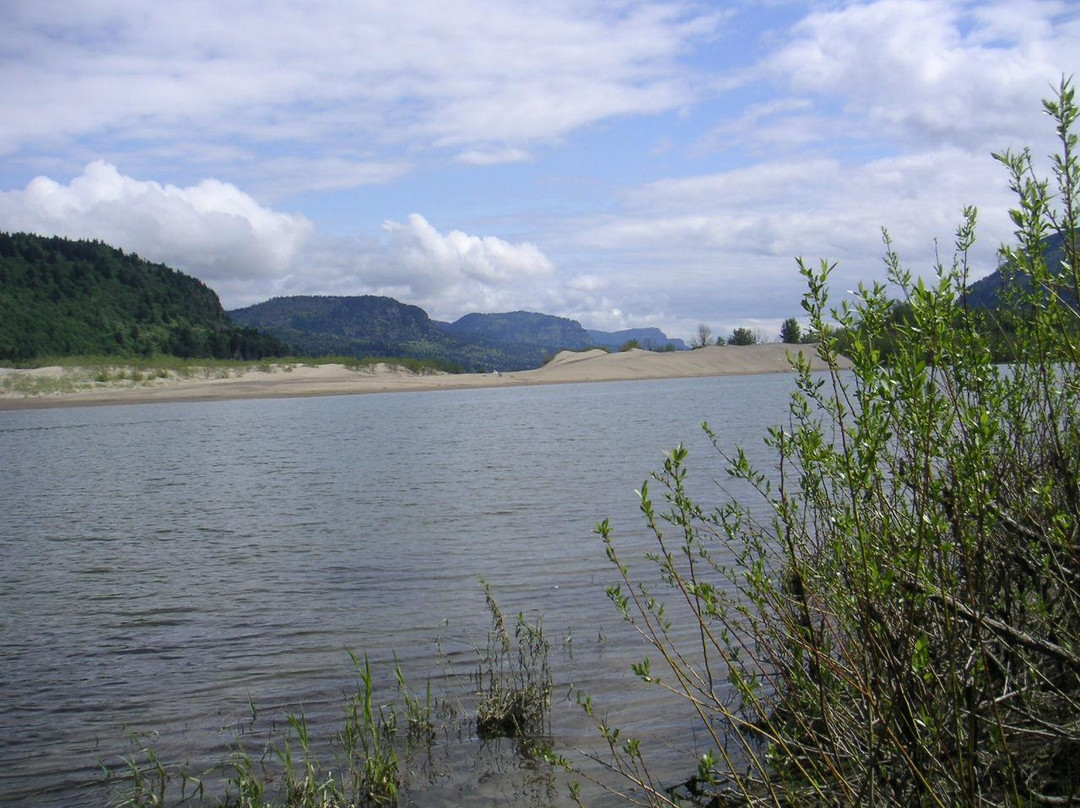 Corbett旅游景点-Rooster Rock State Park