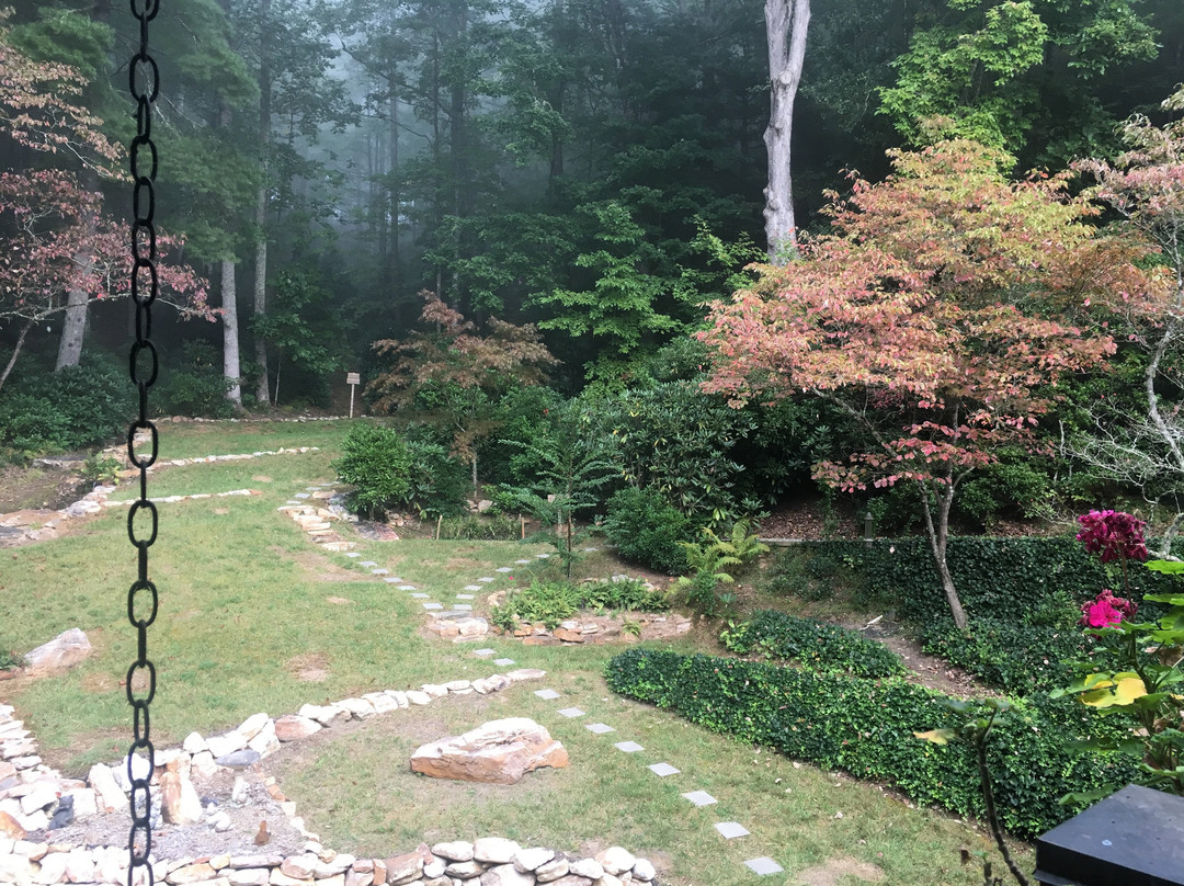 Outland Chalet & Suites Great Smoky Mountains主图