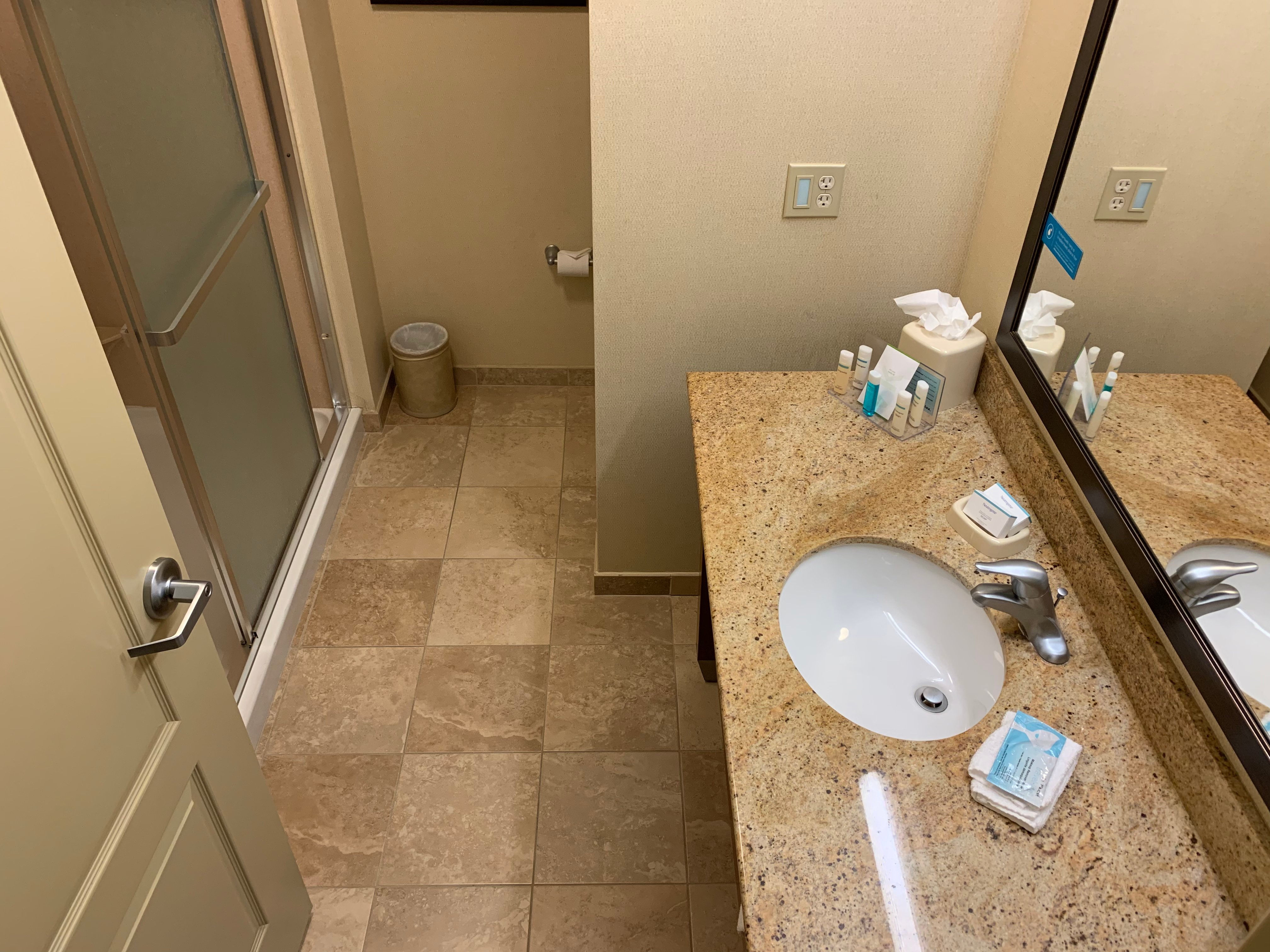 Hampton Inn Ottumwa-浴室