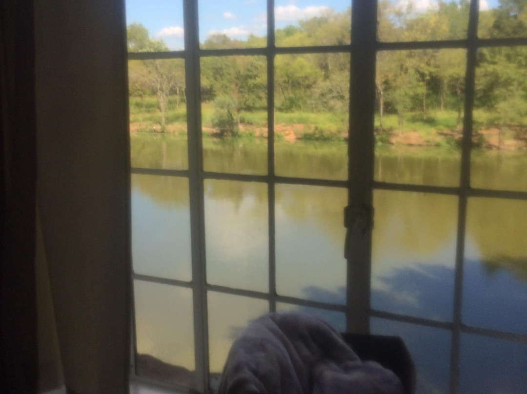 The Monastery At Forest Lake主图