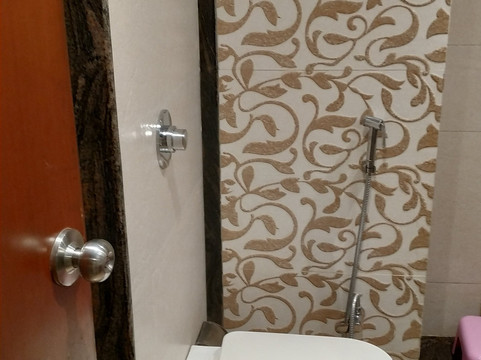 菠罗奈斯酒店主图