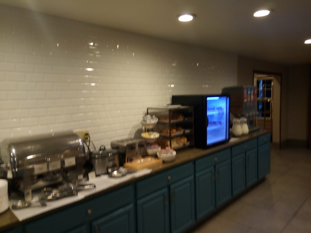 乔治敦江山旅馆&套房酒店主图