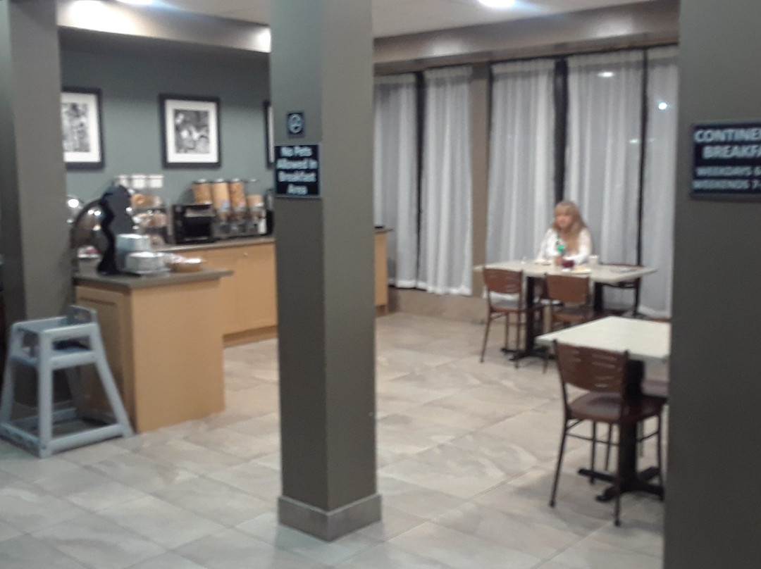 Ontario Travel Information Centre - Barrie-巴利必去景点