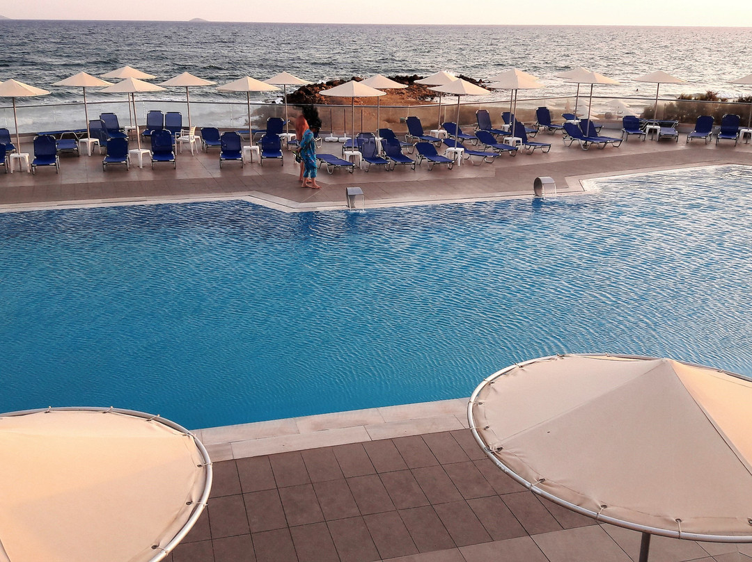 Themis Beach Hotel主图