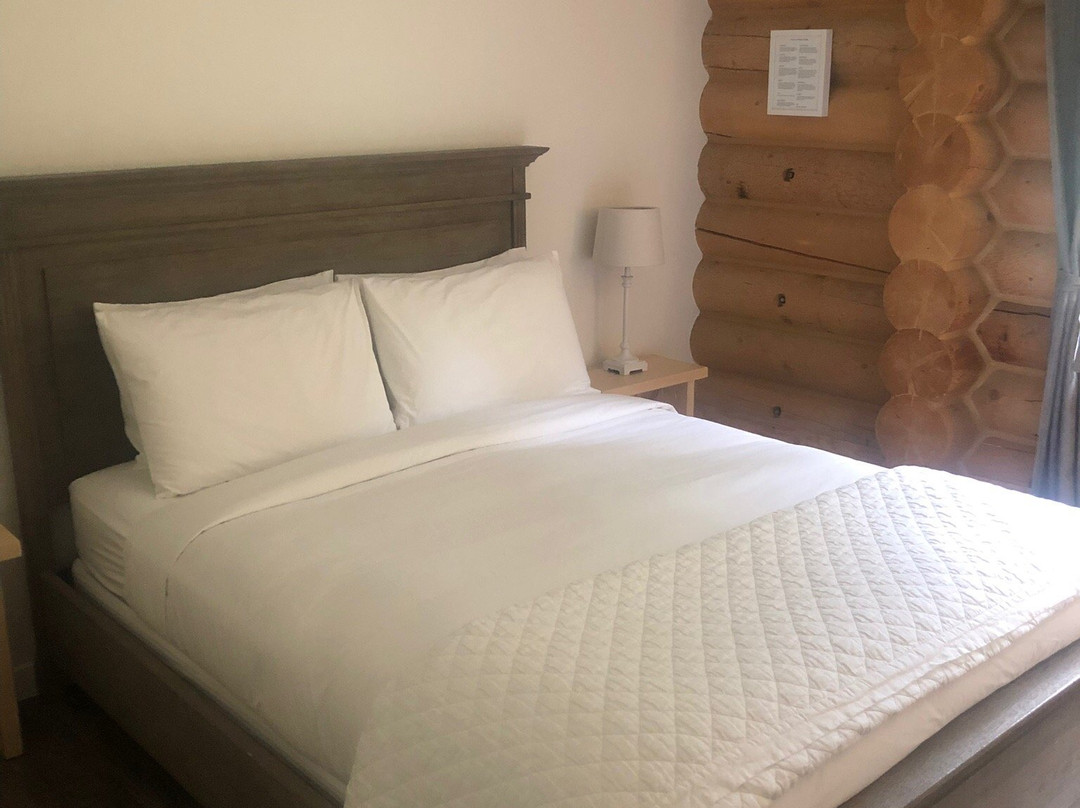 Whitewater Lodge主图