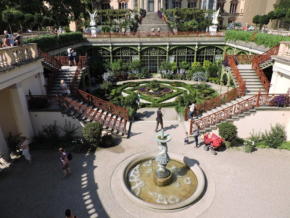 Schlossbrunnen景点图片