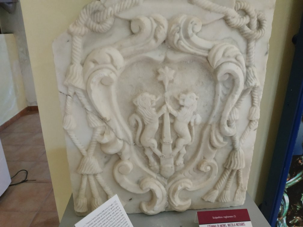 Museo Diocesano Di Arte Sacra Di Squillace-Squillace必去景点