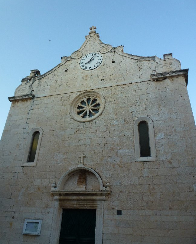 Zupna Crkva Gospe Od Karmela-波尔必去景点