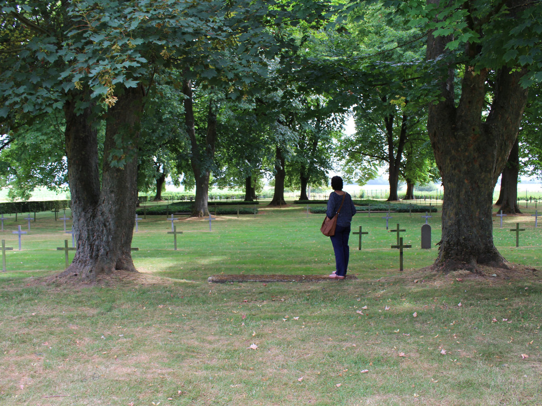 Deutscher Soldatenfriedhof Beaucamps景点图片
