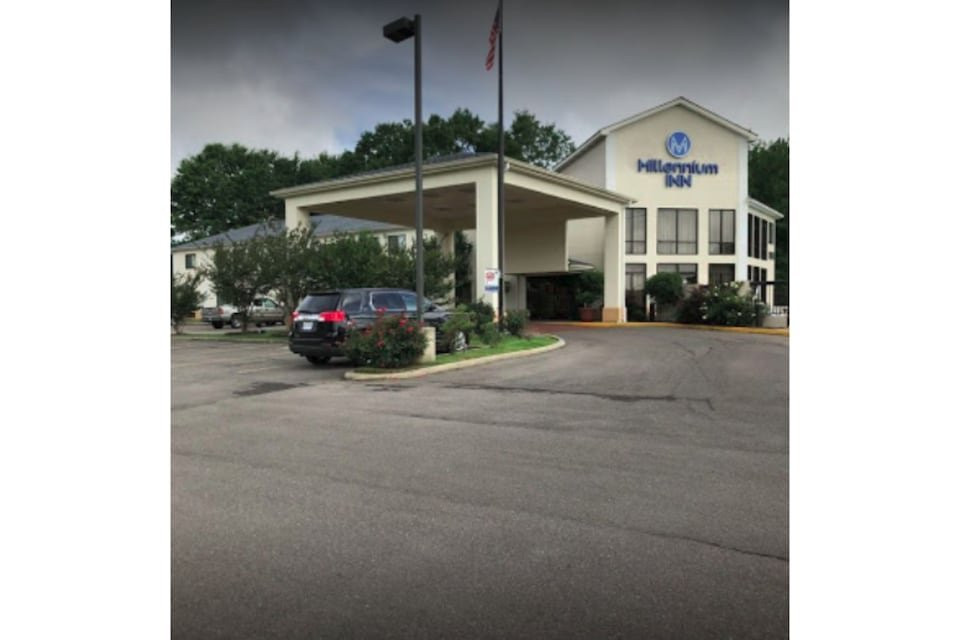 Millenium Inn主图