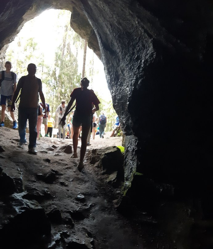 Cave Stoyanka Drevnego Cheloveka-Bazhukovo必去景点