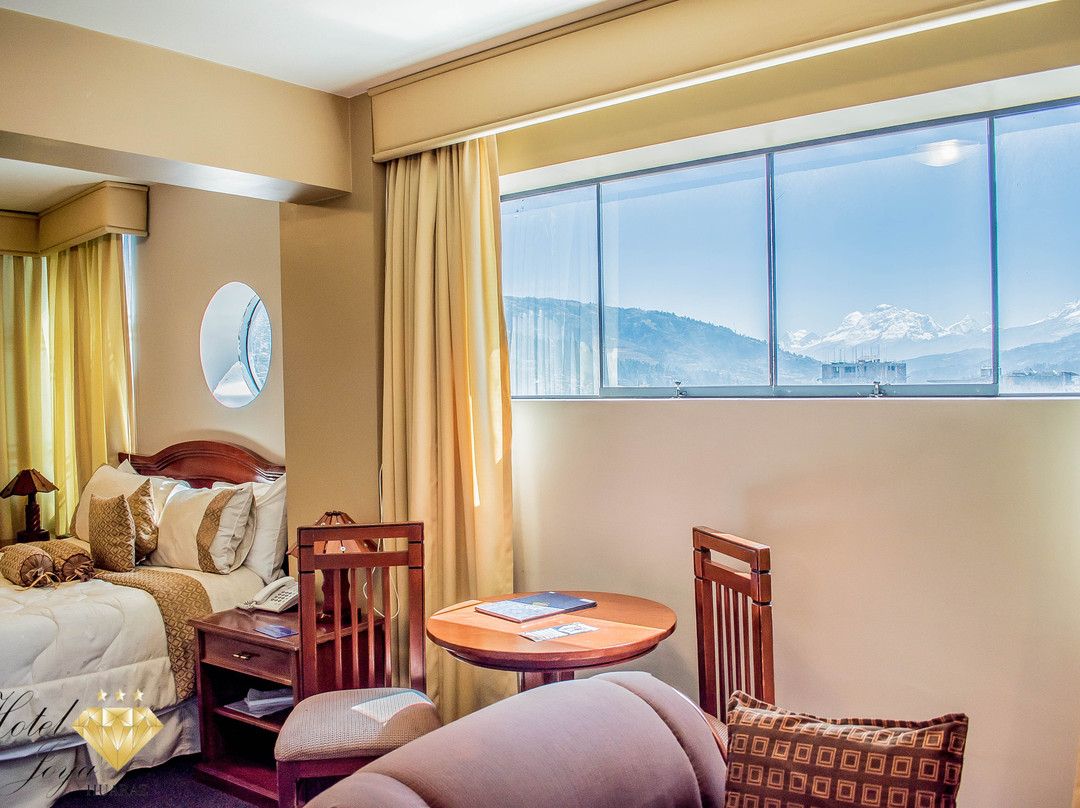 拉卓娅酒店主图