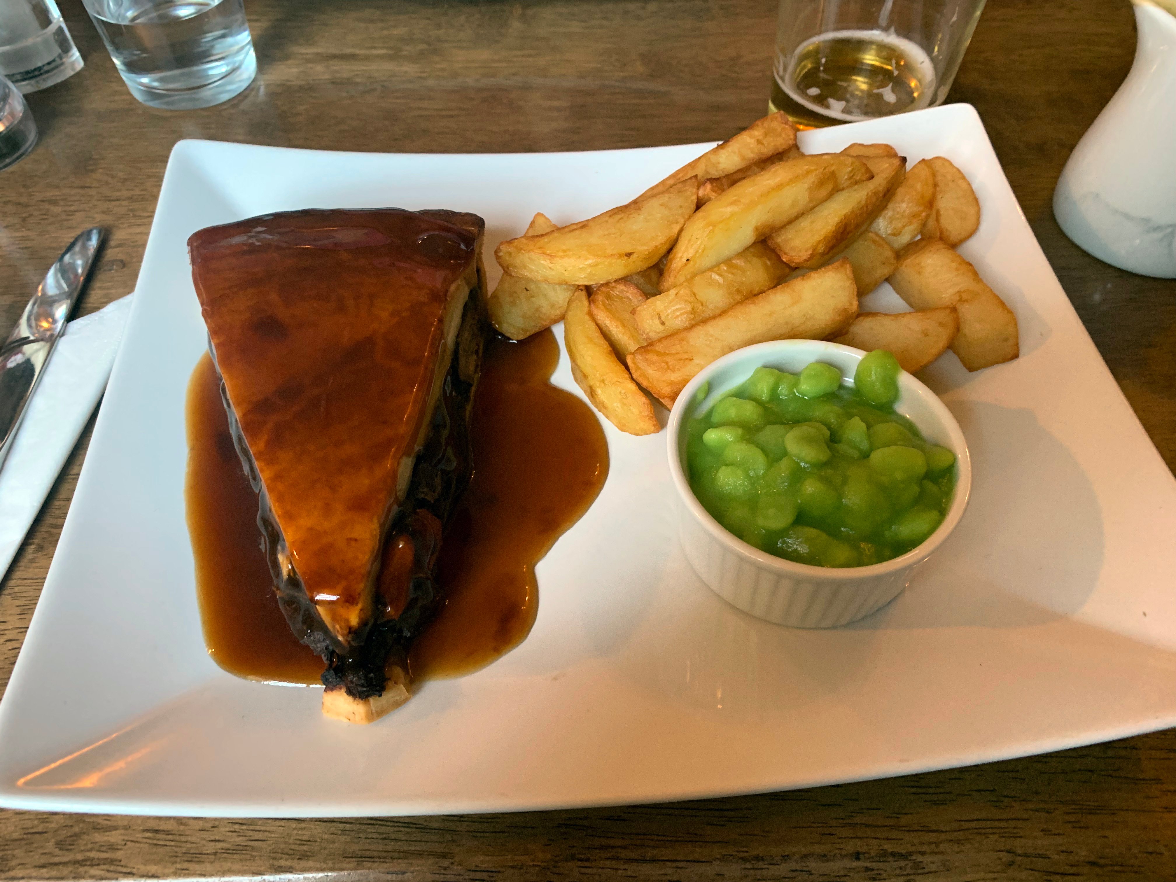 Priory Hotel Cartmel-浴室