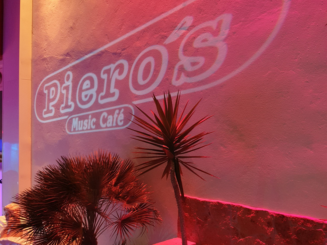Pieros Music Cafe景点图片