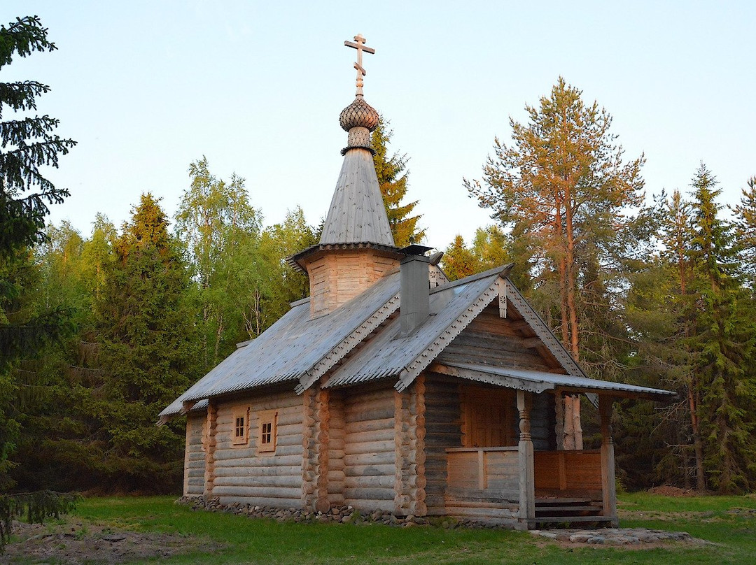 Ilinskiy Vodlozersky Churchyard景点图片