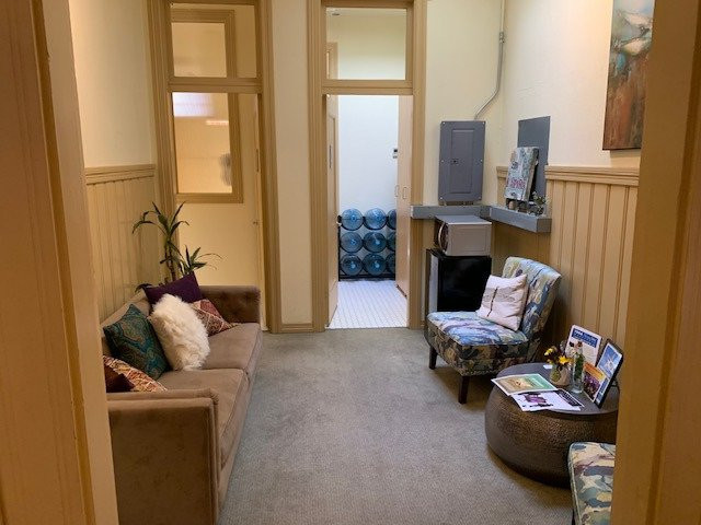 Dragonfly Yoga and Wellness-利佛摩必去景点