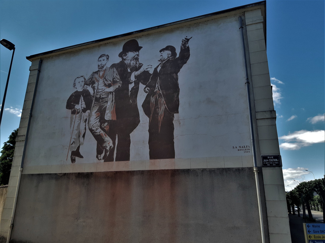 Fresque "Jean Jaures"景点图片