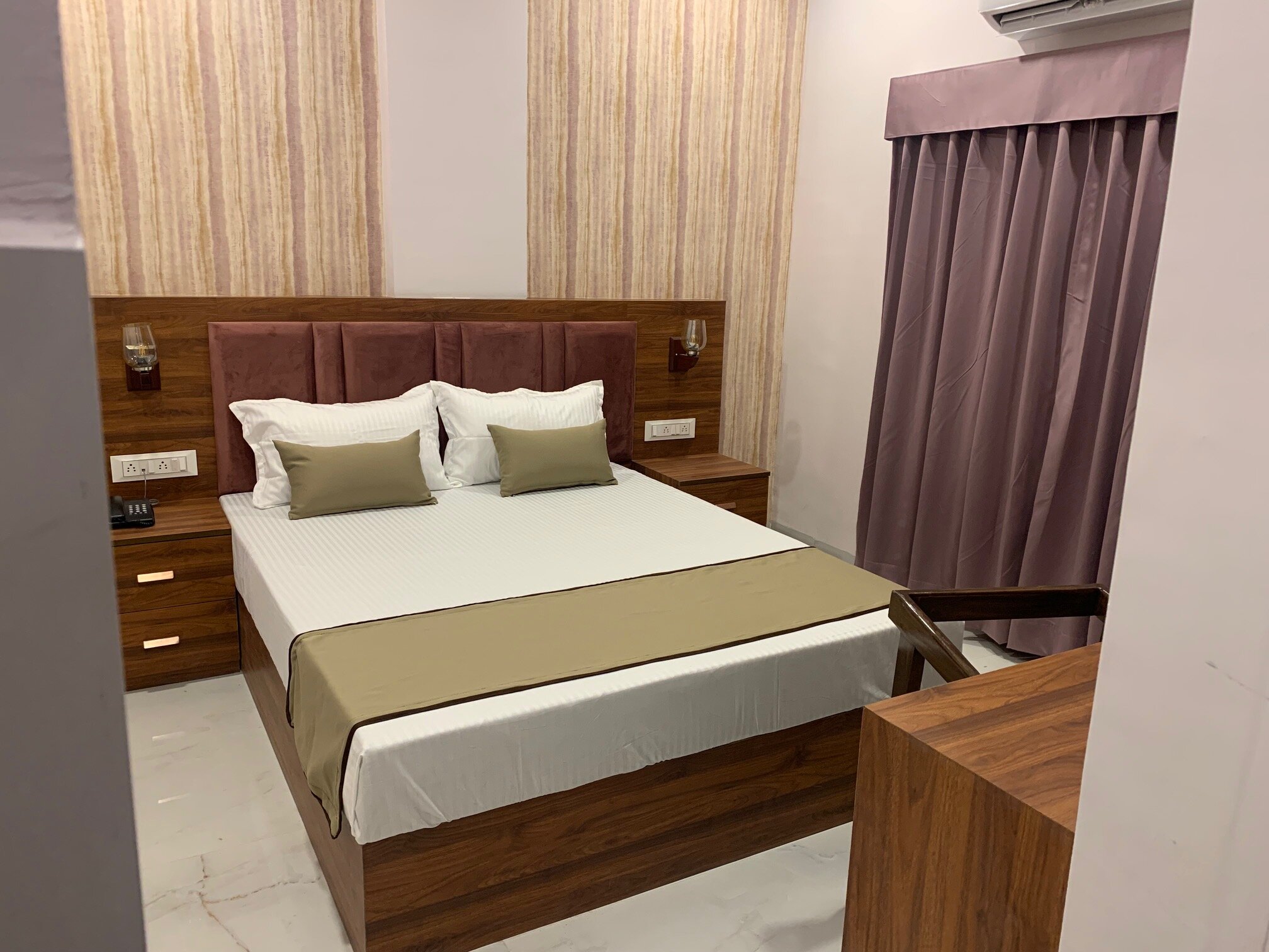 Hotel Mumbai House - Lig Indore-客卧
