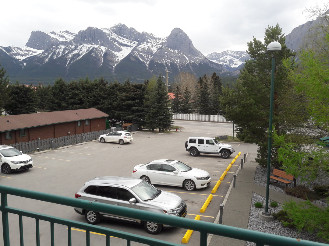 贝斯特韦斯特普拉斯波卡泰拉酒店主图