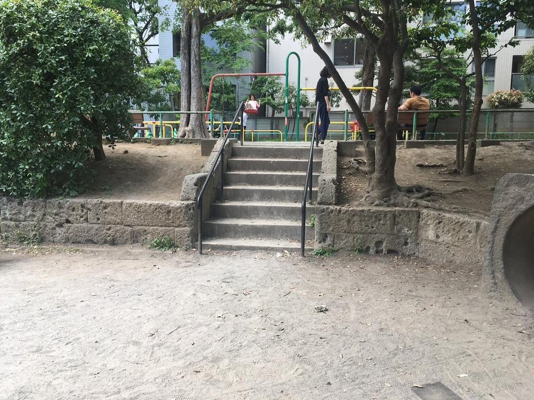 Togo Gensui Memorial Park景点图片