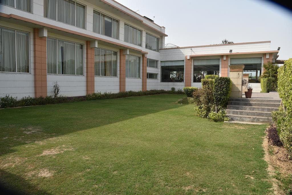 Opulent by Udman Chhatarpur