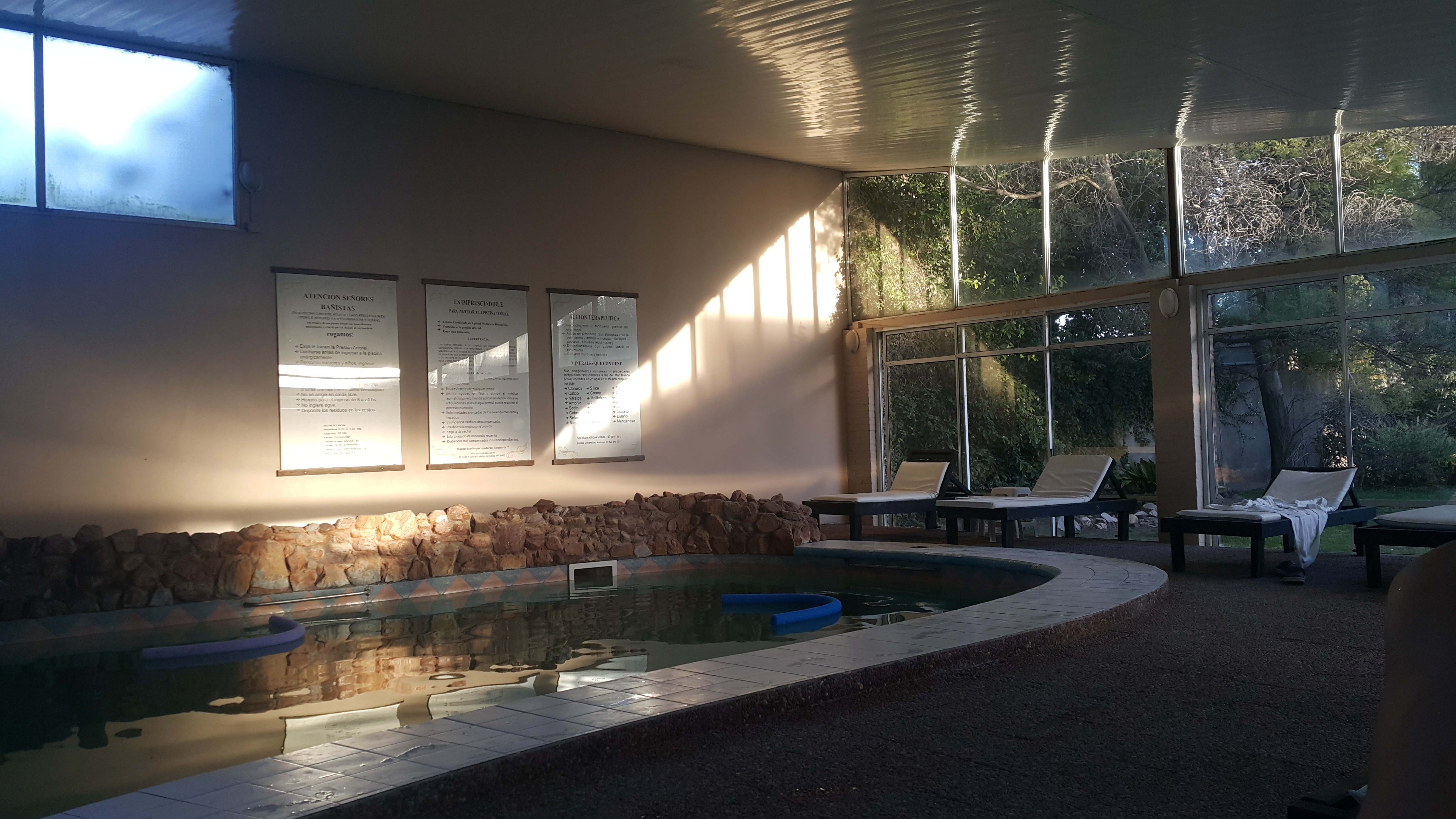 Carhue Hotel & Spa Termal-泳池