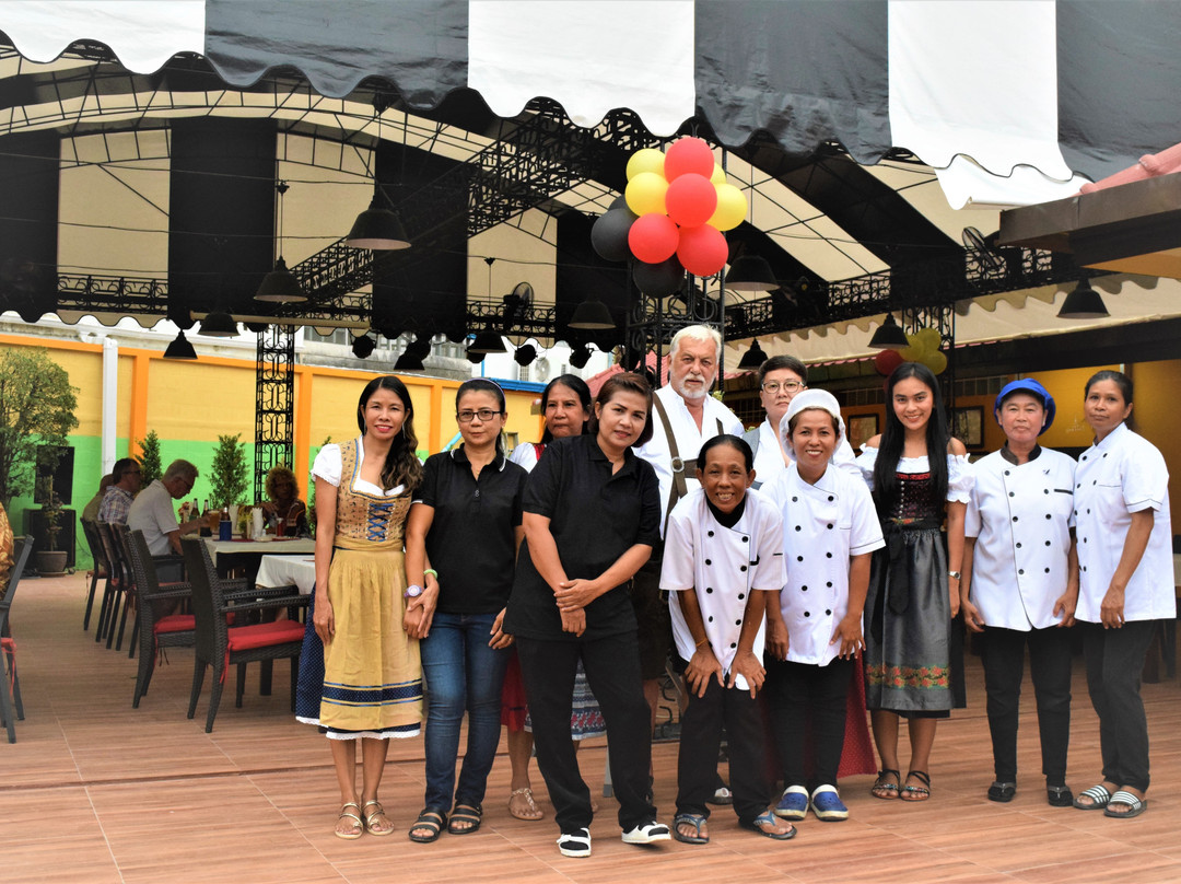 Saengduean Coffee & Restaurant